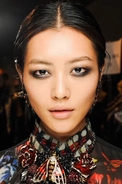Look 12